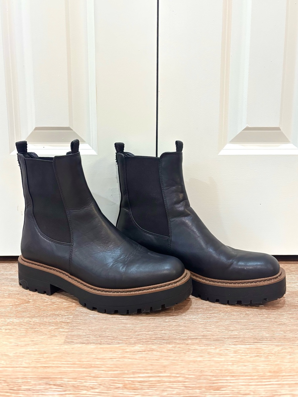 Sam Edelman Laguna Chelsea Boots